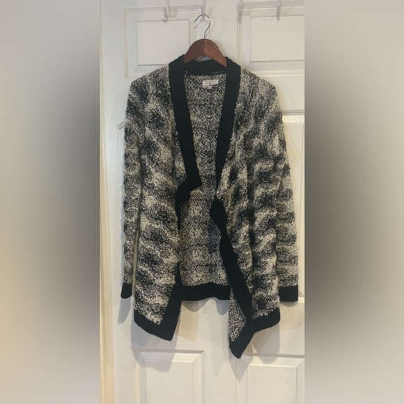 Lou & Grey Sweaters - Lou & Grey Black and White Patterned Cardigan